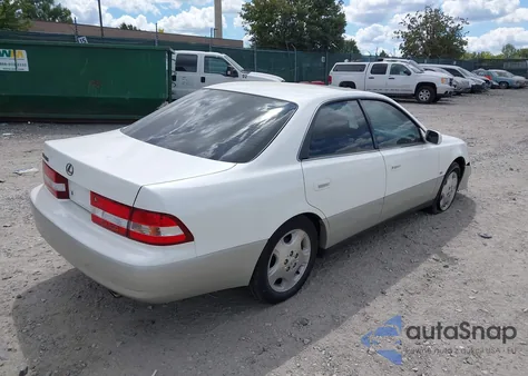 2000 Lexus Es 300 z USA, uszkodzony, nr VIN JT8BF28GXY0259271